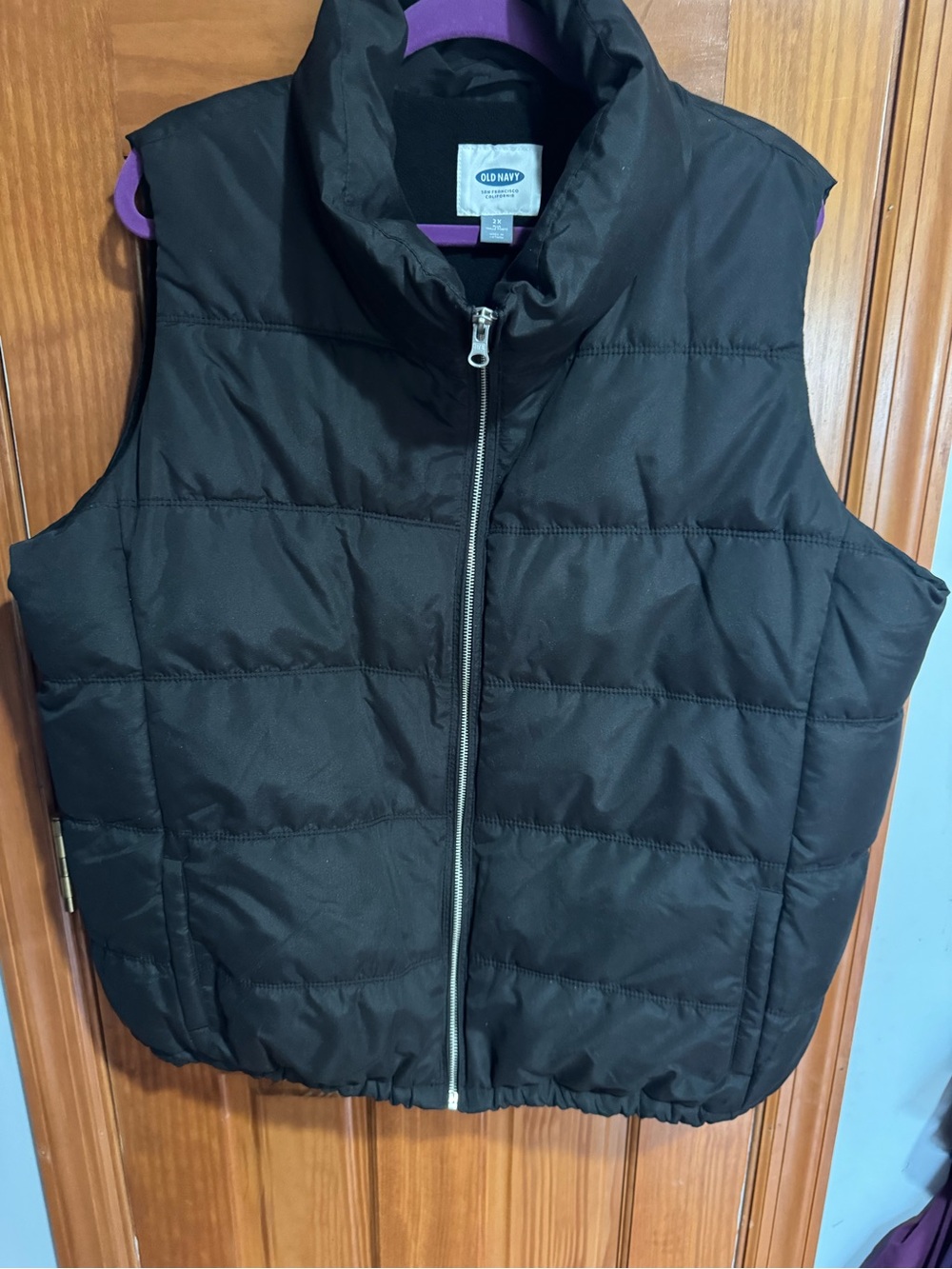 Old Navy Black Quilted Puffer Vest with Full Zip
